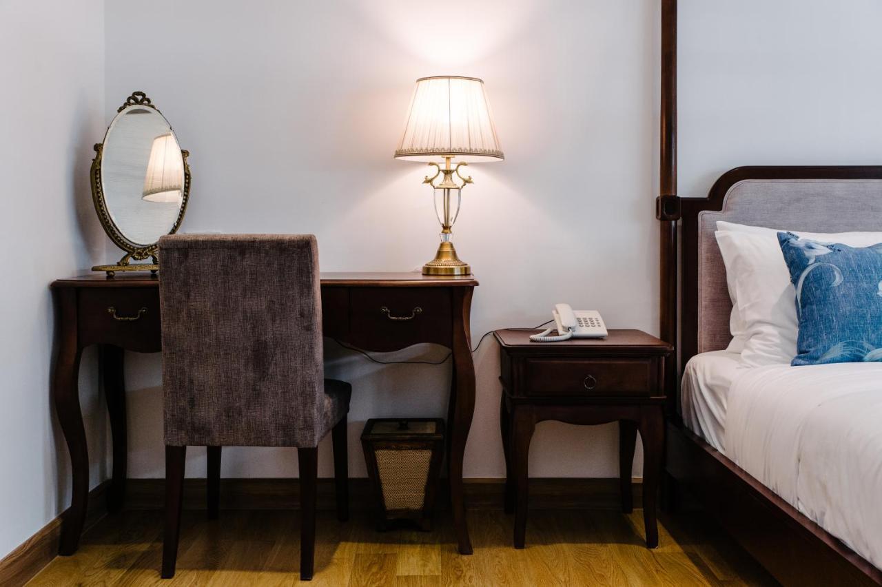 Baan Vajra Hotel Bangkok Luaran gambar